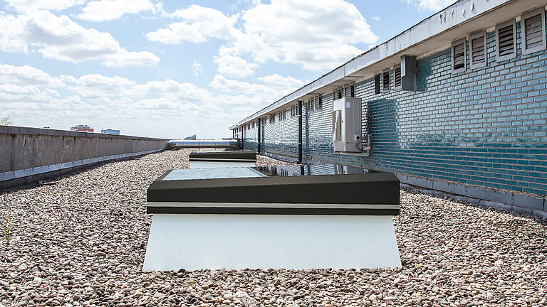 Świetliki do dachów płaskich LAMILUX